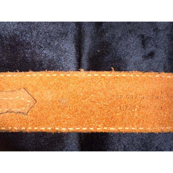 VINTAGE UNISEX WESTERN TOOLED LEATHER BELT W/ YELLOW NATIVE BEADED BUCKLE 30
